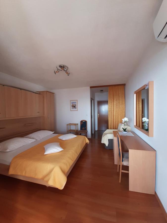 Guest House Fenix Brela Zimmer foto